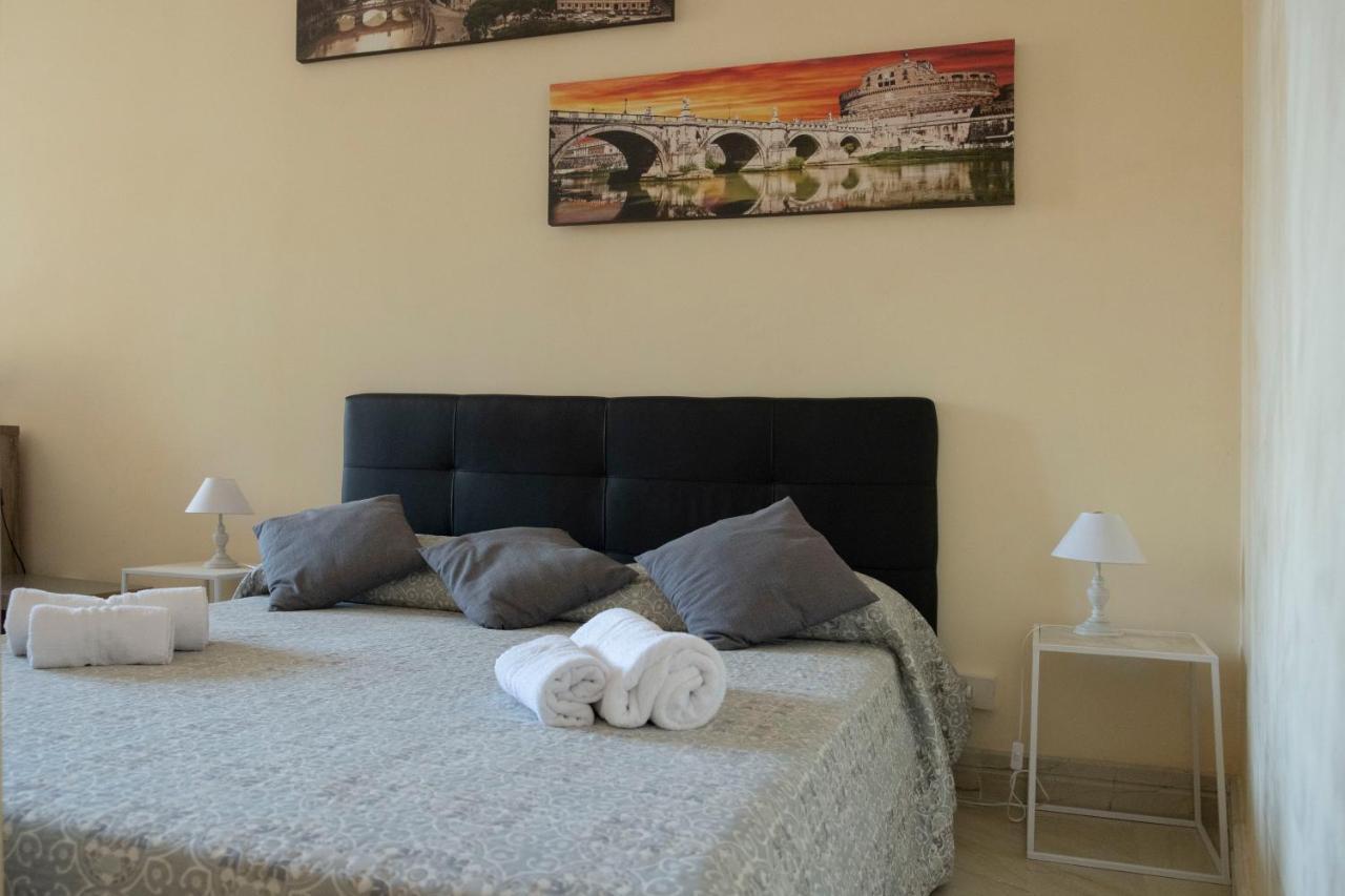 Tritone Apartment Рим Екстер'єр фото