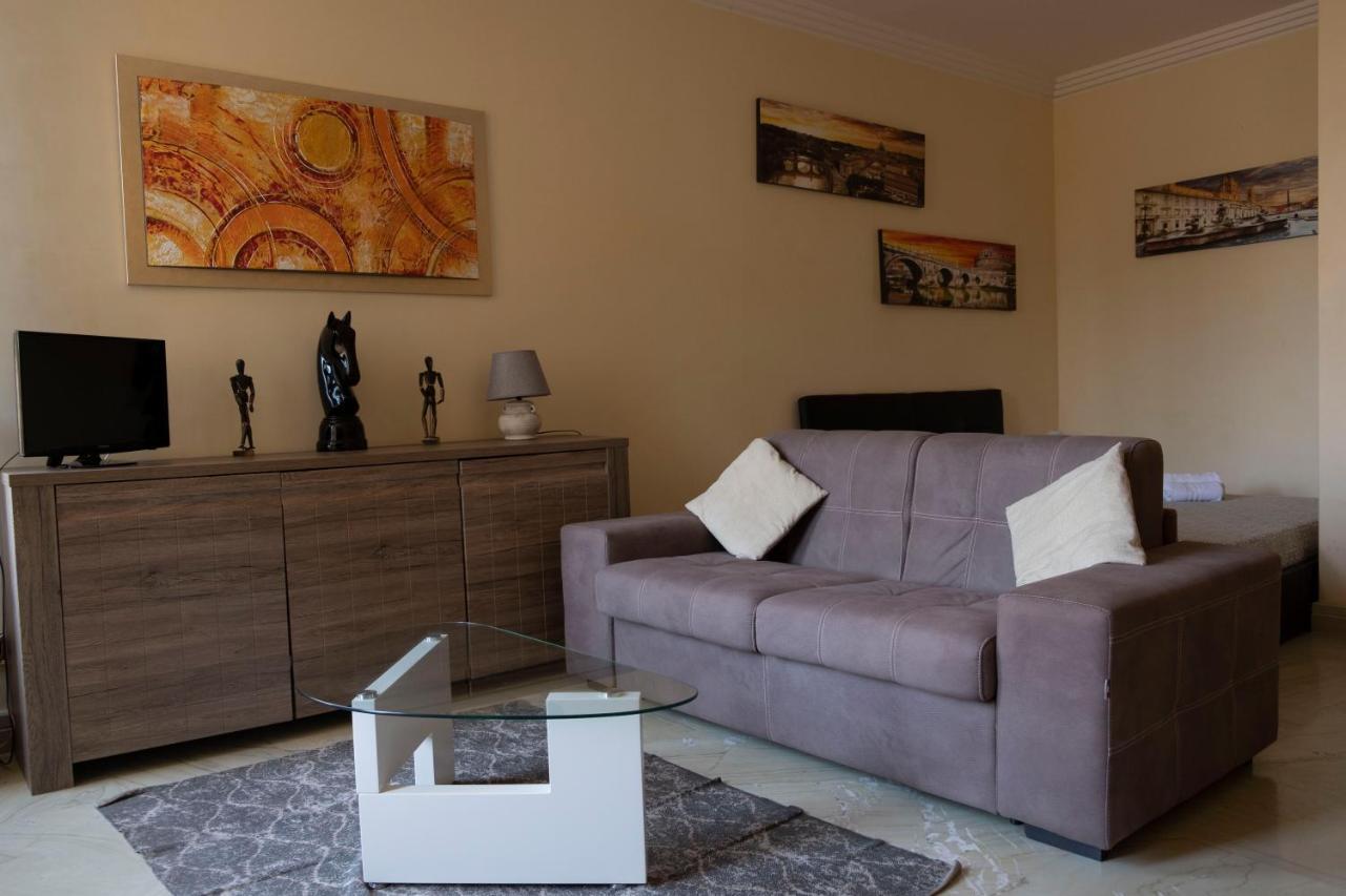 Tritone Apartment Рим Екстер'єр фото